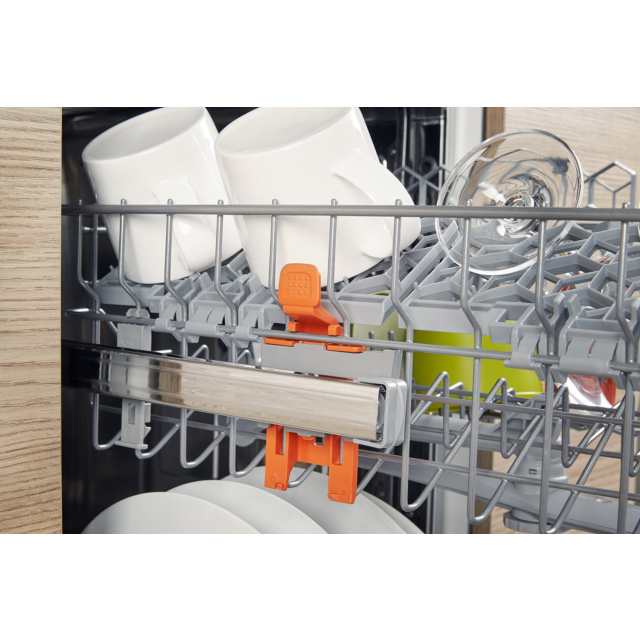 Hotpoint HSICIH4798BI Integrated Slimline Dishwasher - 10 Place Settings