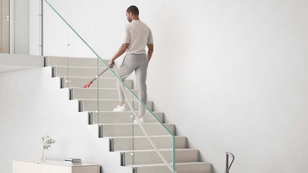 The hose stretches a total of 14  metres.